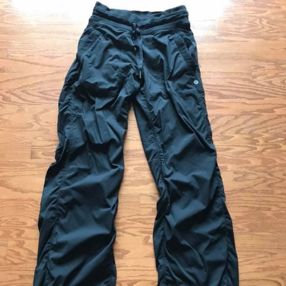 Size 4 lulu lemon dance studio pants - lined